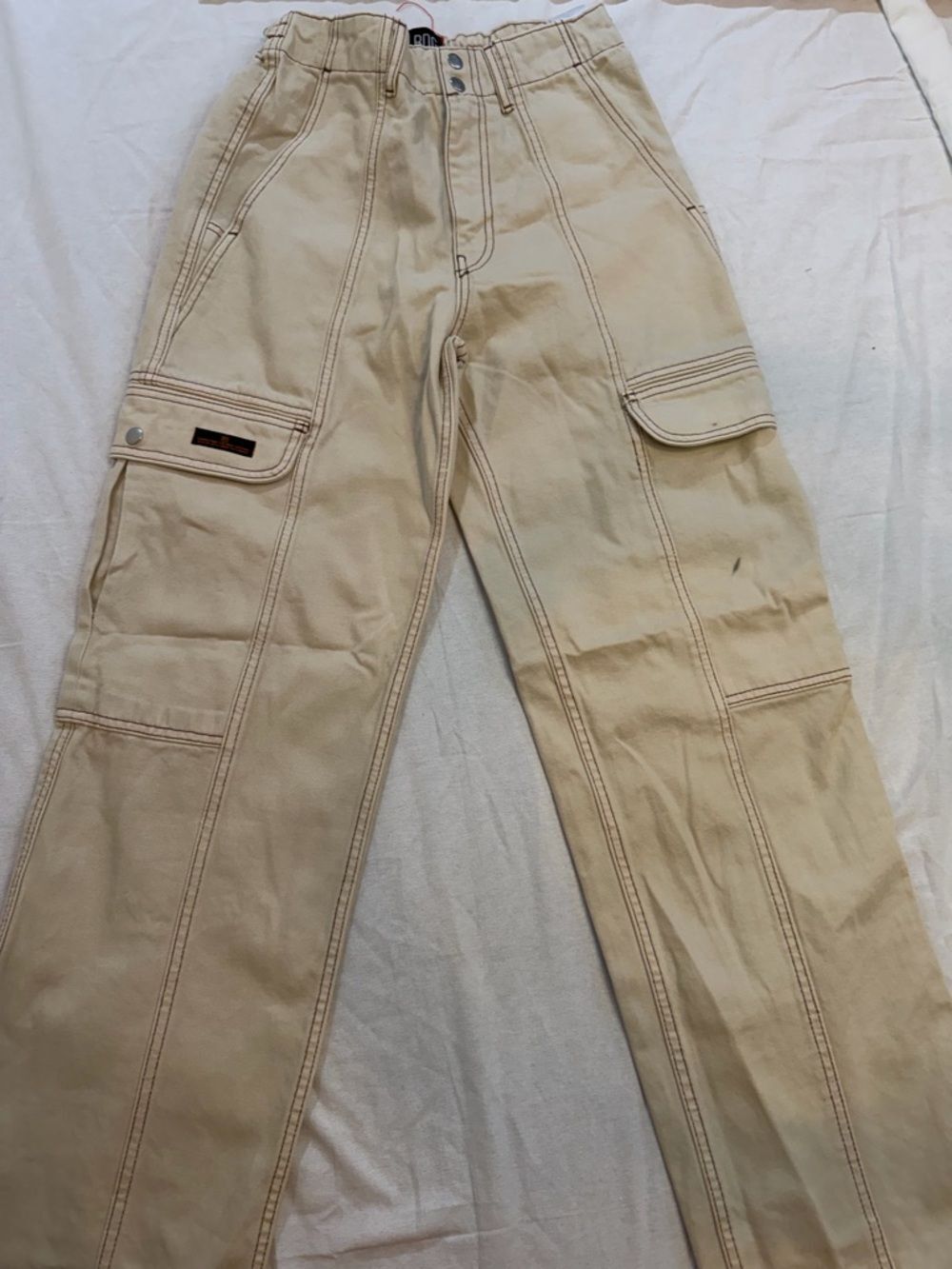 BDG Wide leg Cargo NWOT size 26